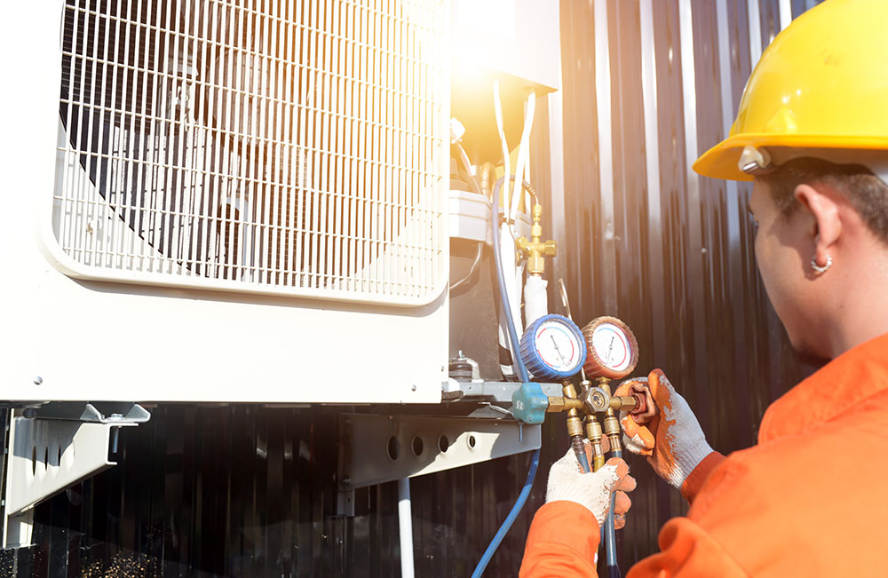 En Climactiu ofrecen el servicio de instalación y mantenimiento de sistemas de climatización en industria.